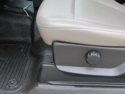 Used 2021 Ford F250 XL w/ Power Equipment Group AWD/4WD image 14