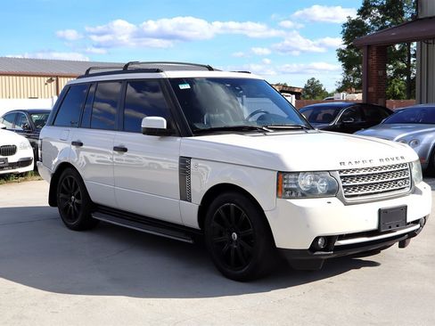 Used 2010 Land Rover Range Rover Supercharged AWD/4WD image 9