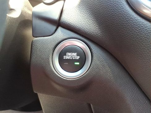 Certified 2022 Chevrolet Equinox LT FWD image 10