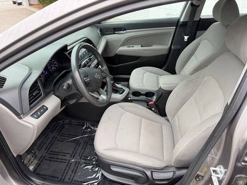 Used 2020 Hyundai Elantra SEL FWD image 14