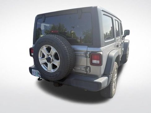 Used 2019 Jeep Wrangler Unlimited Sport S AWD/4WD image 10