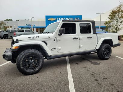 Used 2023 Jeep Gladiator Sport