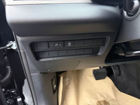 New 2026 Mitsubishi Outlander ES AWD/4WD image 28