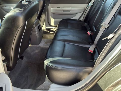Used 2008 Chrysler 300 LX RWD image 22
