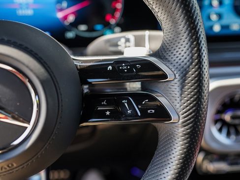 Used 2025 Mercedes-Benz G 550 image 29