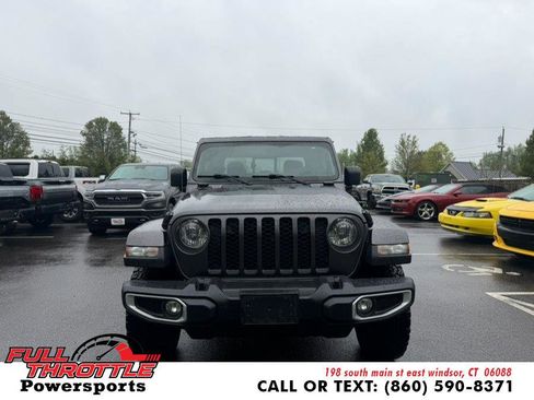 Used 2023 Jeep Gladiator Sport AWD/4WD image 3