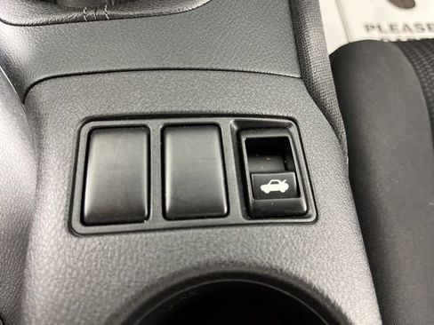 Used 2025 Nissan Z Sport w/ Floor Mat Package image 30