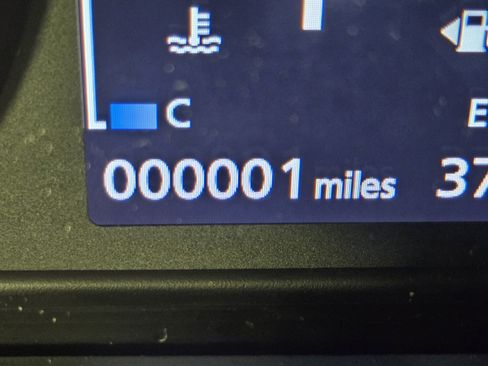 New 2026 Mitsubishi Eclipse Cross LE image 17