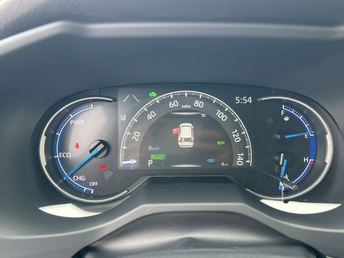 New 2025 Toyota RAV4 XLE image 12