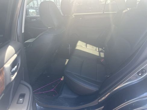 Used 2018 Subaru Outback 2.5i Limited image 9