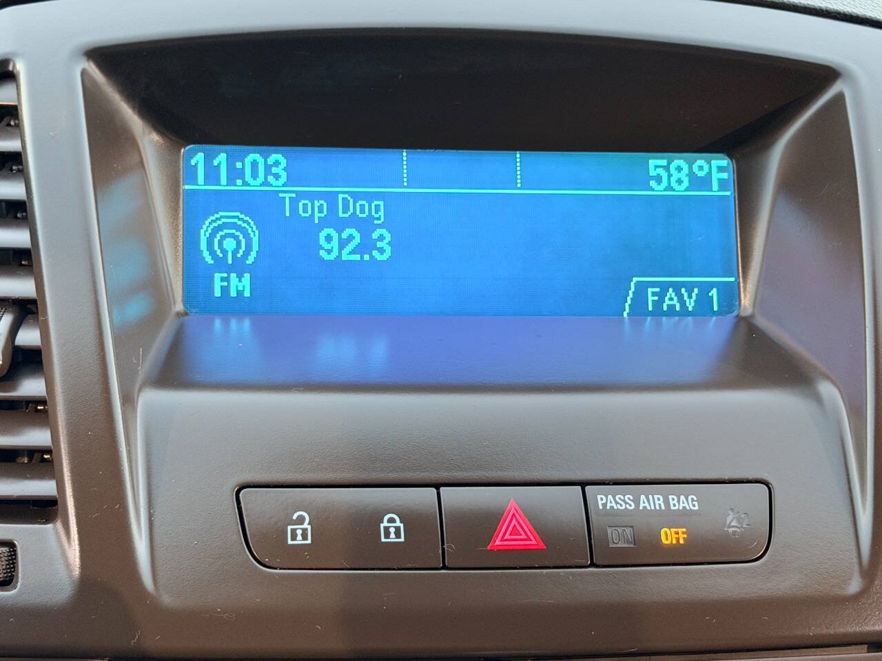 Used 2011 Buick Regal CXL Turbo FWD image 35