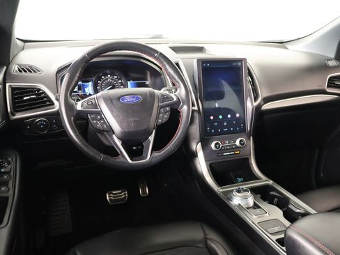 Used 2022 Ford Edge ST-Line w/ Class II Trailer Tow Package AWD/4WD image 2