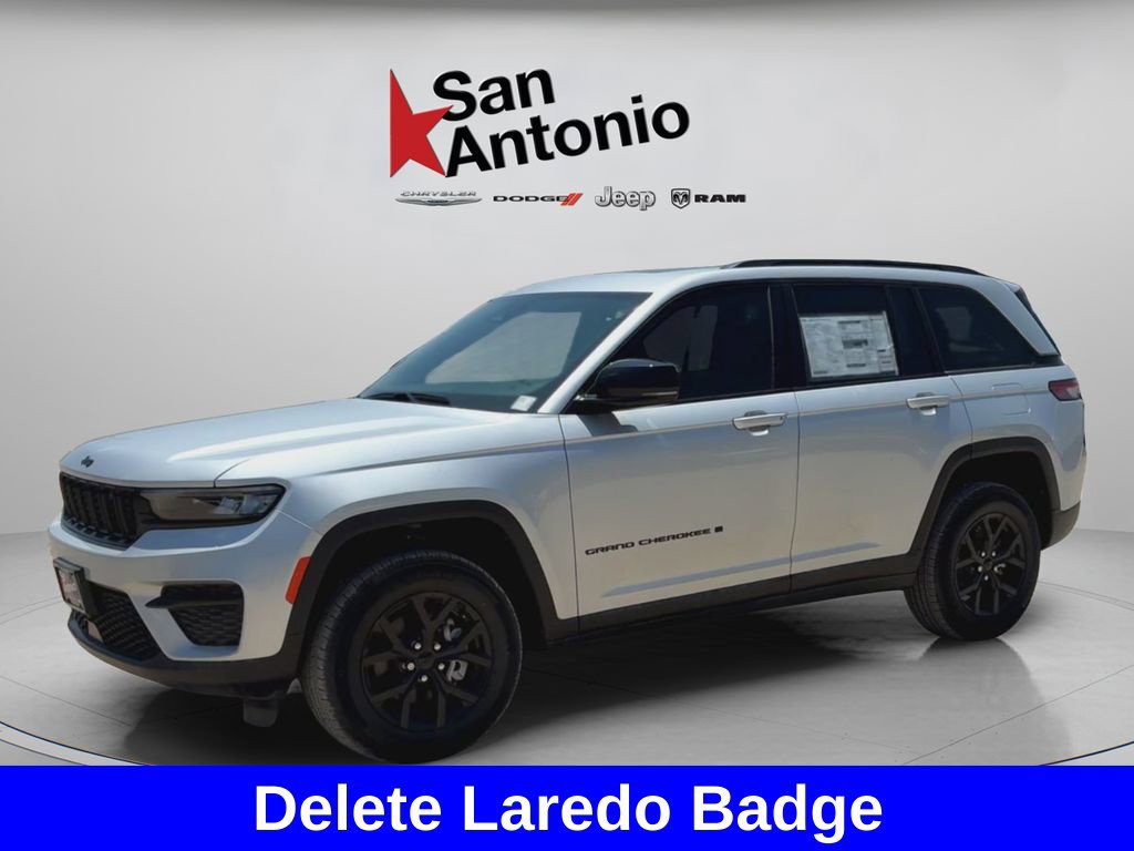 New 2025 Jeep Grand Cherokee Altitude RWD image 7