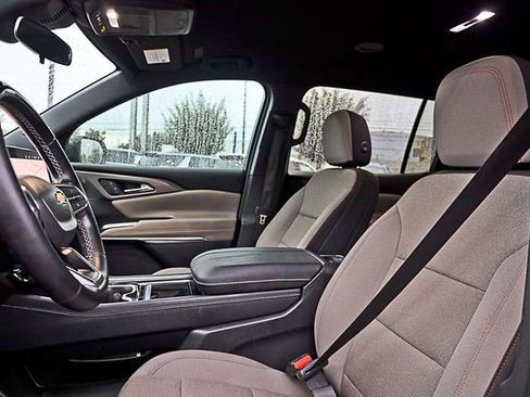 Used 2024 Chevrolet Traverse LT w/ Enhanced Driving Package image 12