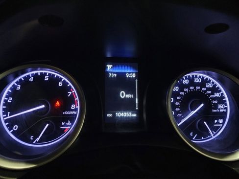 Used 2022 Toyota Camry LE FWD image 23