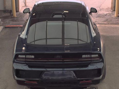 Used 2024 Dodge Charger R/T w/ Plus Group image 5