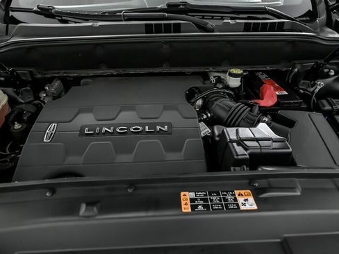 Used 2017 Lincoln MKX Reserve w/ Lincoln MKX Climate Package image 15