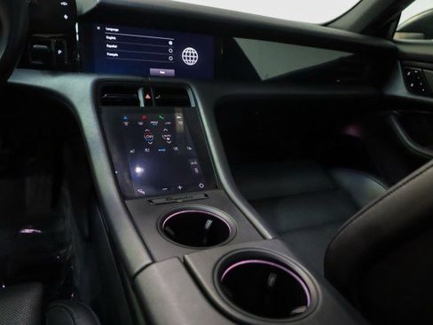 Used 2021 Porsche Taycan 4S w/ Premium Package image 15