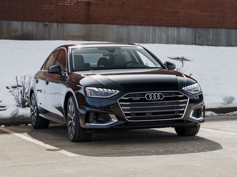 Used 2023 Audi A4 2.0T Premium Plus w/ Premium Plus Package image 2