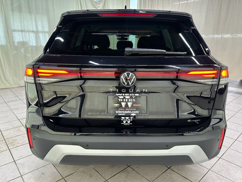 Used 2025 Volkswagen Tiguan S w/ 18" Wheel Package AWD/4WD image 6