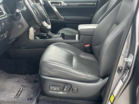 Used 2021 Lexus GX 460 Premium w/ Premium Package image 9