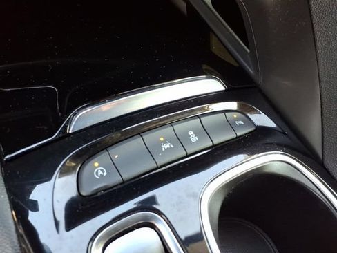 Used 2023 Buick Envision Essence w/ Sport Touring Package FWD image 33