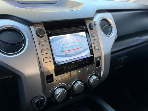 Used 2018 Toyota Tundra SR5 w/ SR5 Upgrade Package image 30