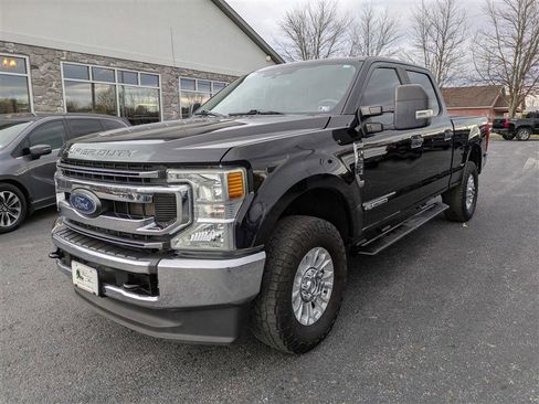 Used 2020 Ford F250 XL w/ STX Appearance Package image 2