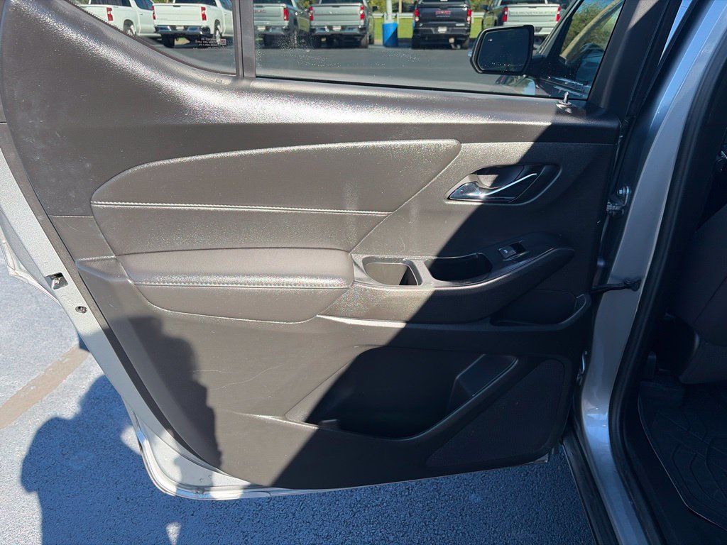 Used 2023 Chevrolet Traverse LT w/ LPO, Floor Liner Package AWD/4WD image 30