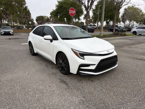 Used 2024 Toyota Corolla SE image 7