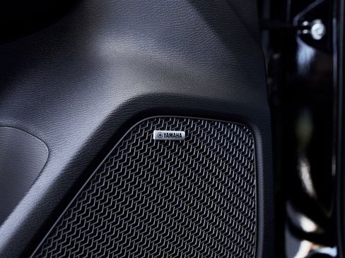 Used 2025 Mitsubishi Outlander SE image 20