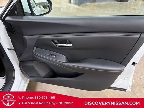 Certified 2024 Nissan Sentra SV FWD image 36