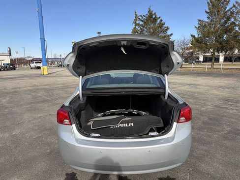 Used 2019 Chevrolet Impala LT w/ LT Convenience Package image 18