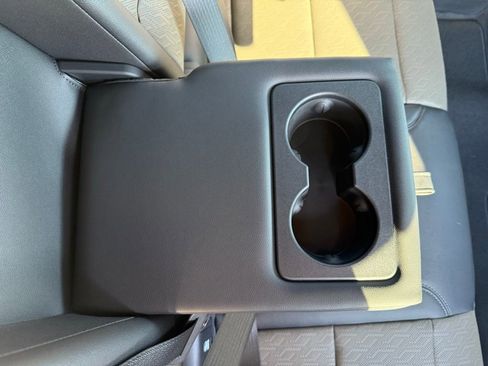 New 2026 Chevrolet Equinox LT w/ Convenience Package II image 17