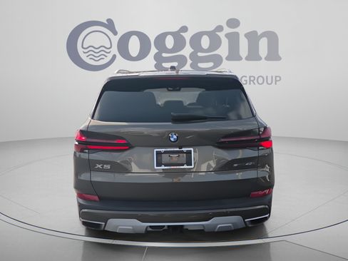 Used 2024 BMW X5 sDrive40i w/ Premium Package RWD image 4