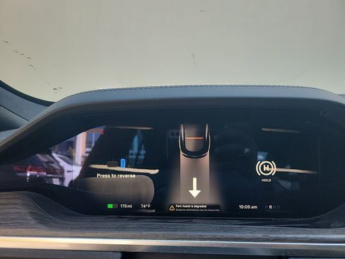 Used 2022 Tesla Model S image 28