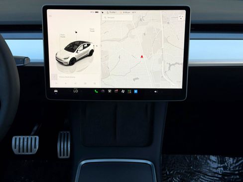 Used 2023 Tesla Model Y Performance AWD/4WD image 20