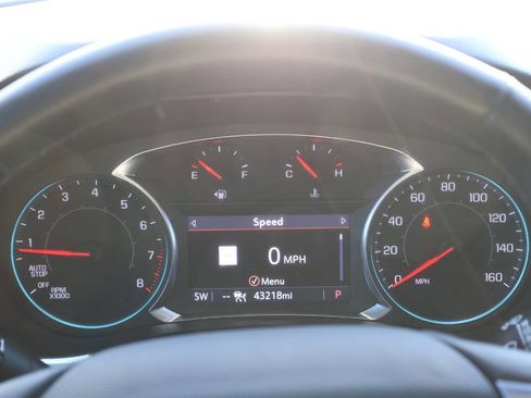 Used 2023 Chevrolet Traverse RS AWD/4WD image 20