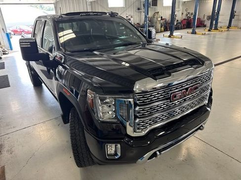 Used 2023 GMC Sierra 2500 Denali w/ Denali Black Diamond Edition AWD/4WD image 45