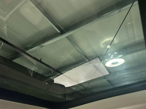 Certified 2024 Volvo XC90 T8 Plus w/ Protection Package Premier image 25