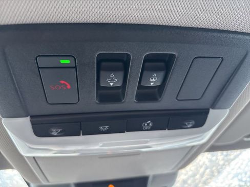 Used 2023 Nissan Rogue Platinum w/ Platinum Premium Package image 25