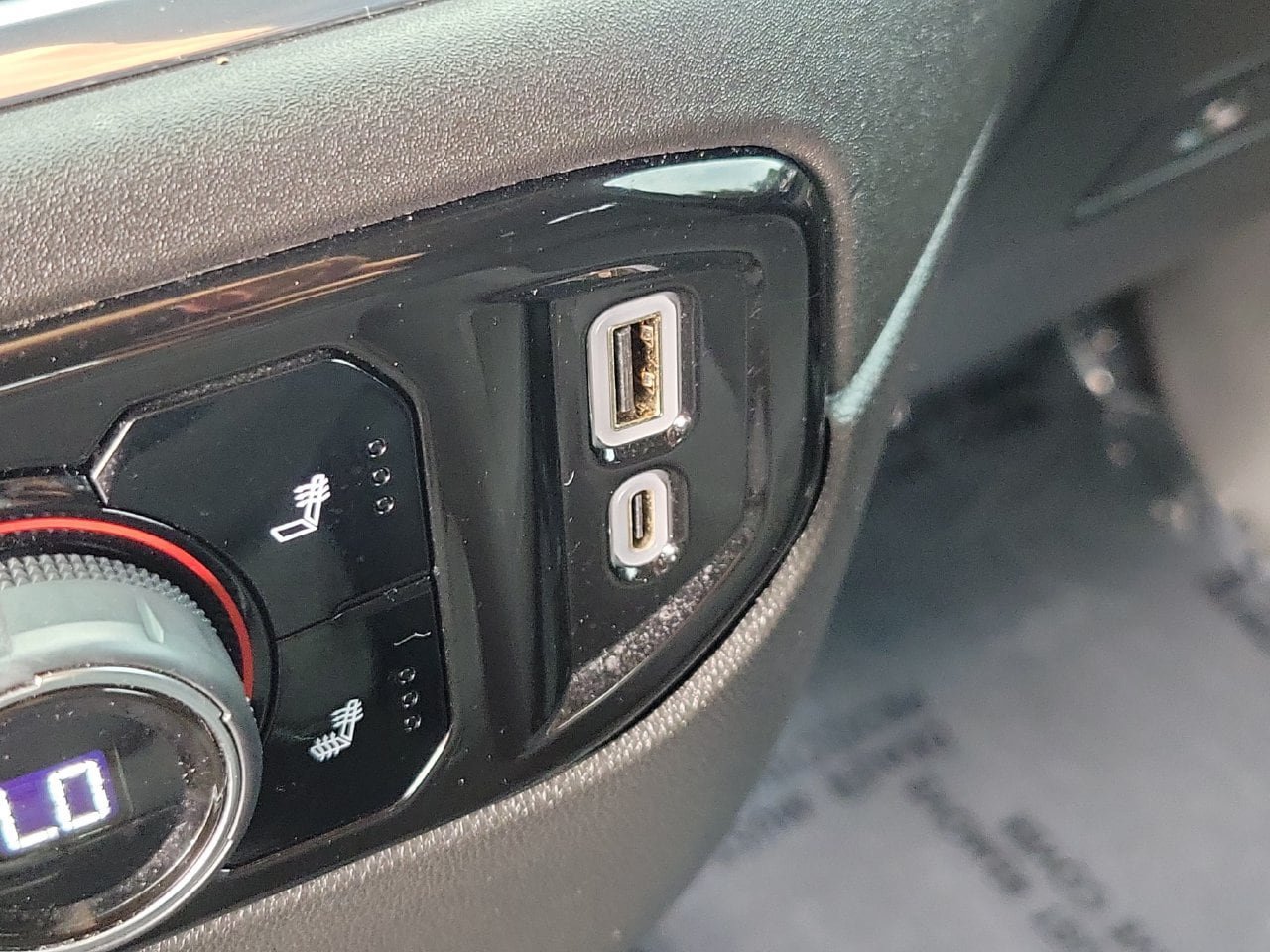 Used 2024 Chevrolet Silverado 2500 LT AWD/4WD image 26