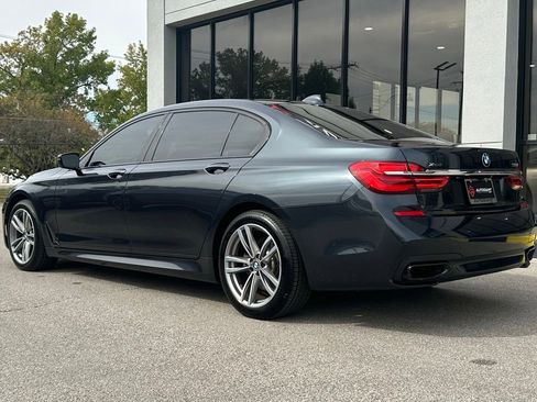 Used 2019 BMW 750i xDrive w/ Executive Package image 7
