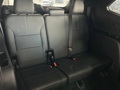 Used 2024 GMC Acadia Elevation FWD image 46