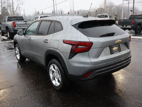 New 2026 Chevrolet Trax LS w/ LS Convenience Package image 22