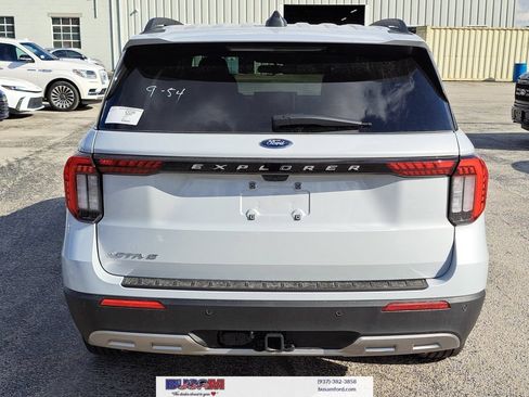 New 2026 Ford Explorer Active w/ Active Comfort Package RWD image 23
