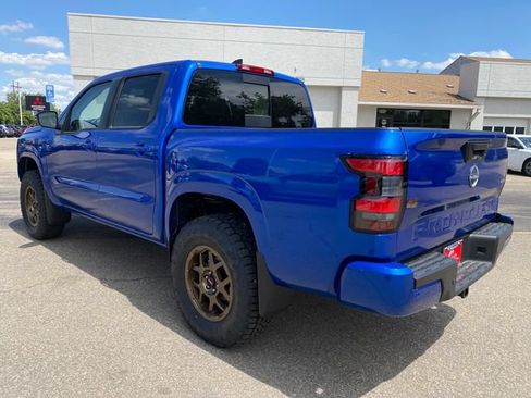 New 2026 Nissan Frontier SV w/ SV Convenience Package AWD/4WD image 4