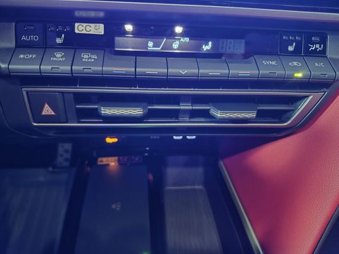 New 2026 Toyota Camry Hybrid image 29