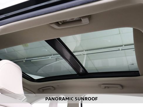 Used 2021 Lincoln Nautilus Reserve image 4