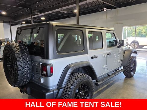 Used 2024 Jeep Wrangler Unlimited Sport AWD/4WD image 4